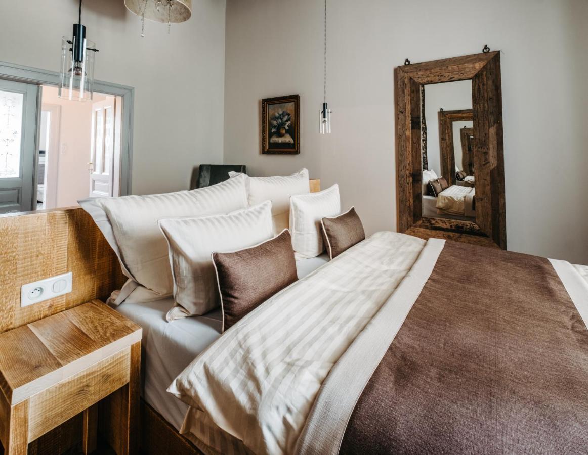 Boutique Hotel Corso Řevnice Екстериор снимка