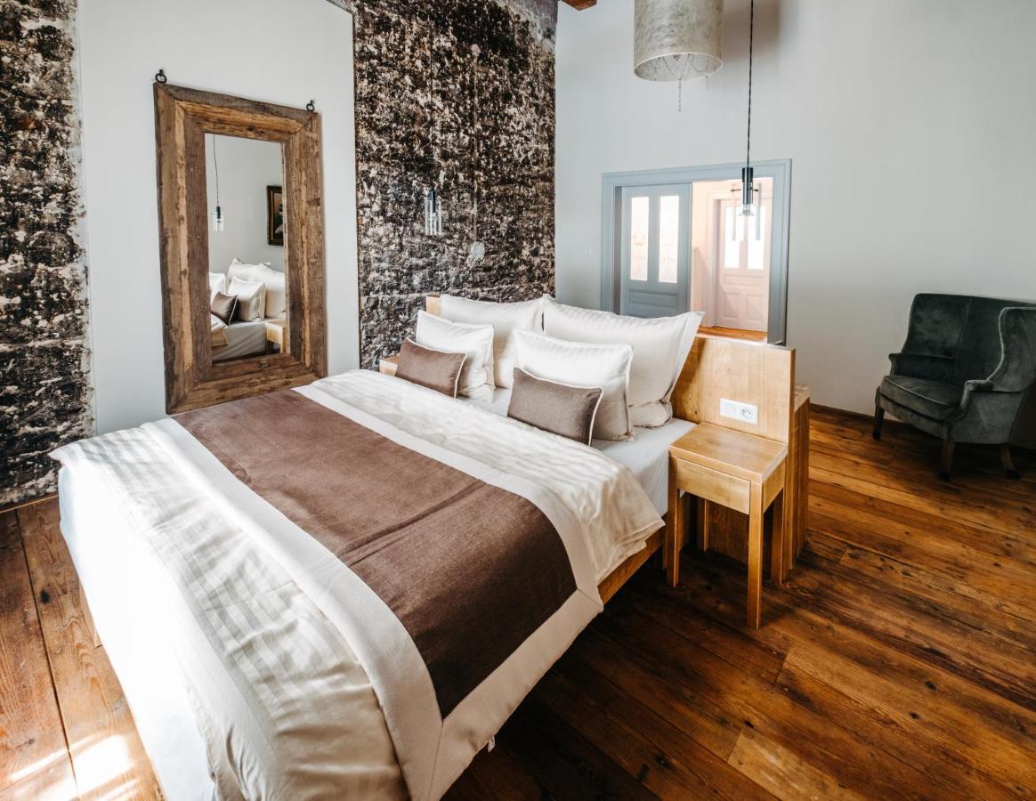 Boutique Hotel Corso Řevnice Екстериор снимка