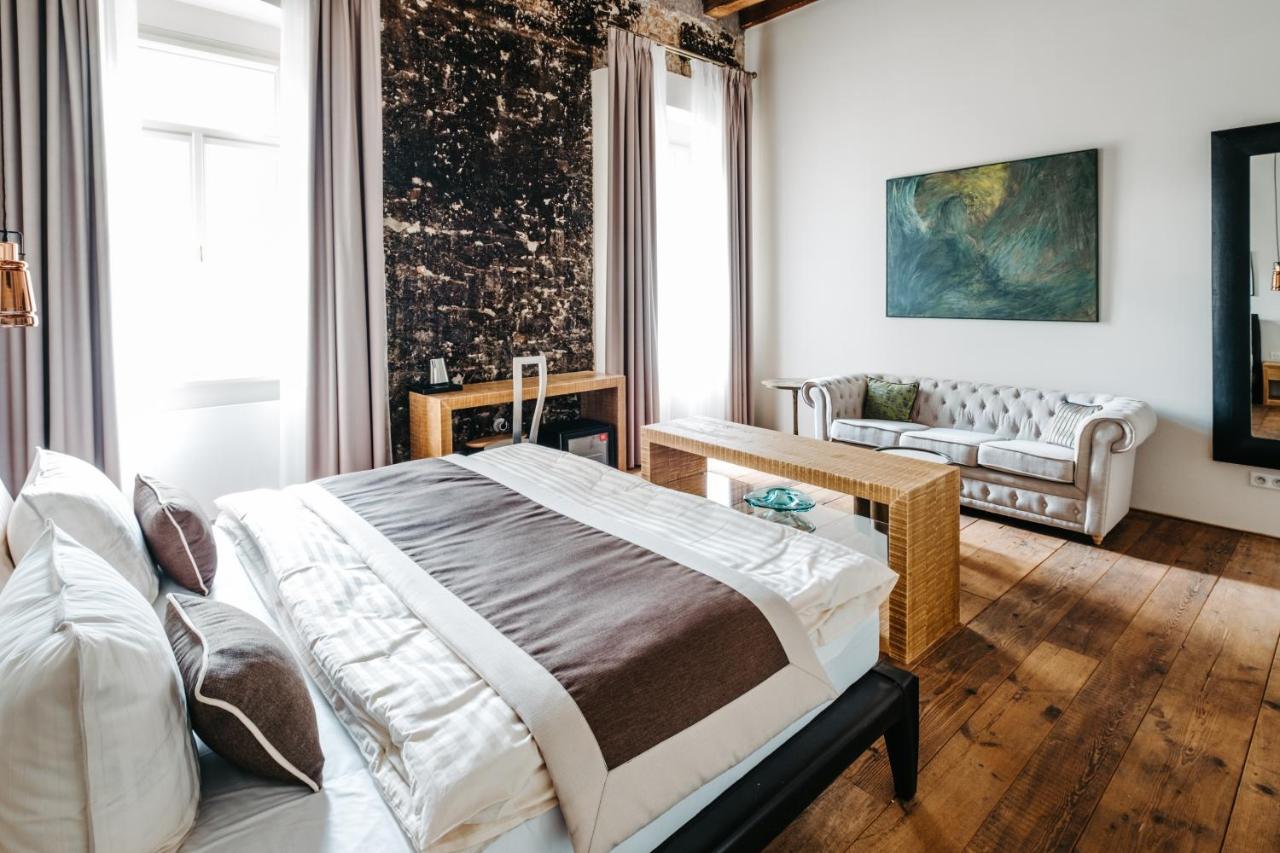 Boutique Hotel Corso Řevnice Екстериор снимка
