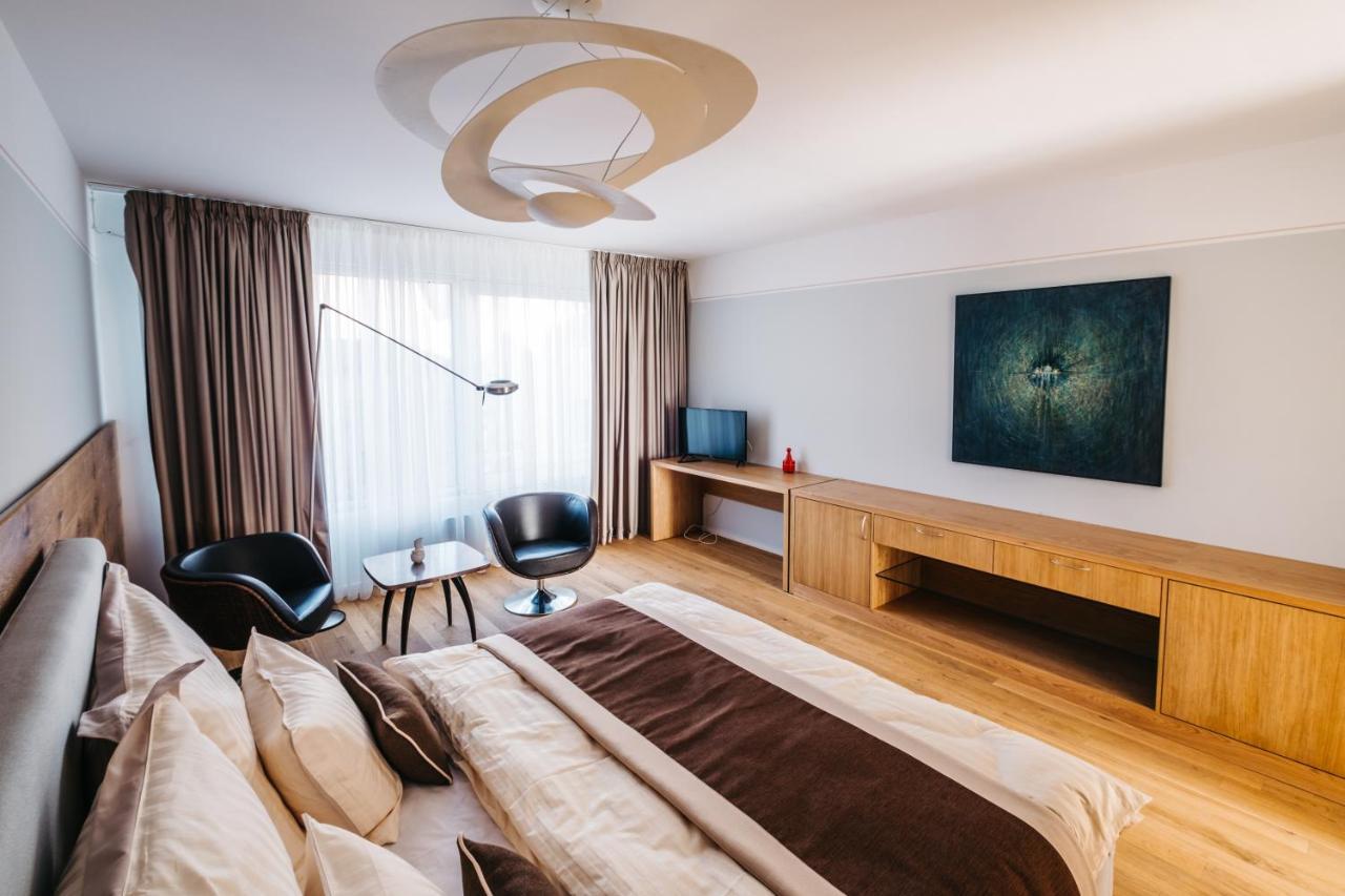 Boutique Hotel Corso Řevnice Екстериор снимка