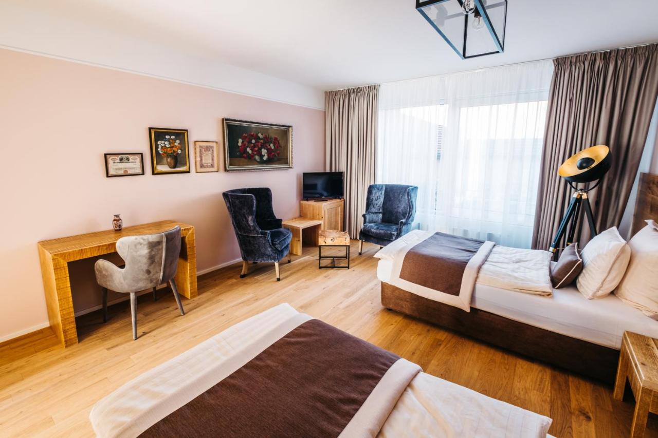 Boutique Hotel Corso Řevnice Екстериор снимка